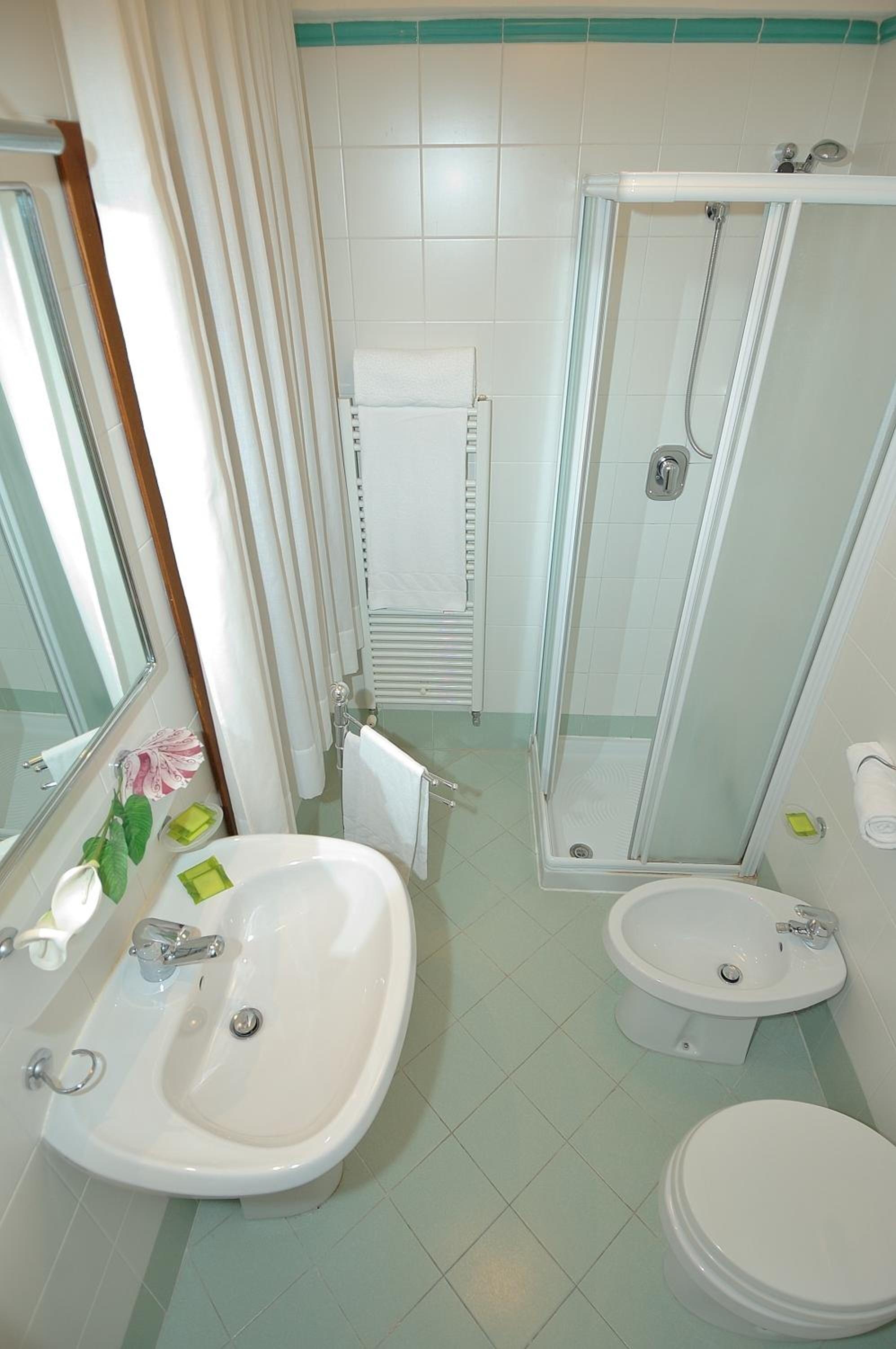 Standard Double or Twin Room,1742684318:JPEG