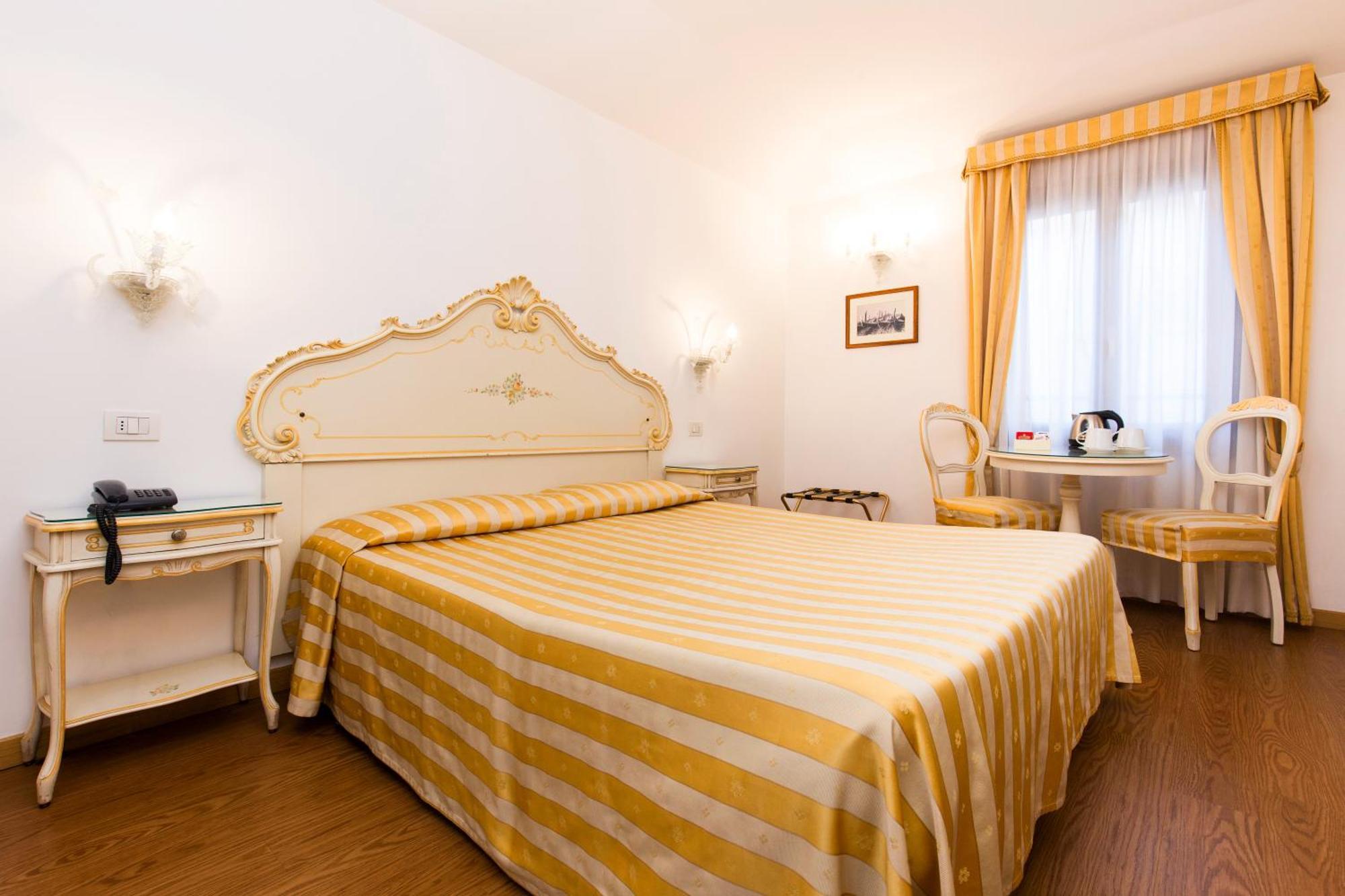 Chambre Double ou Lits Jumeaux Standard